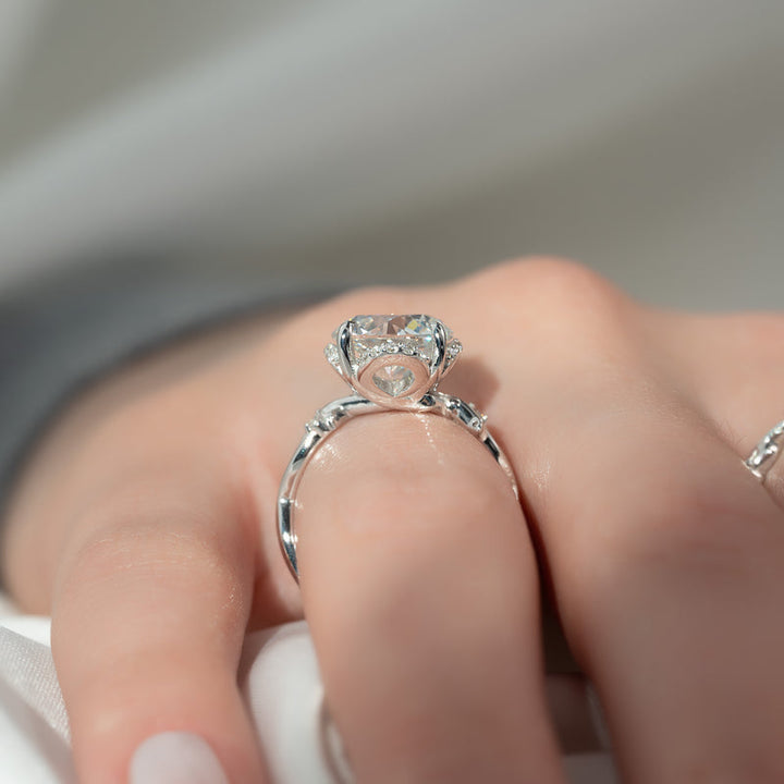 2.50CT Round Lab Grown F/VVS2 Diamond Unique Twig Engagement Ring