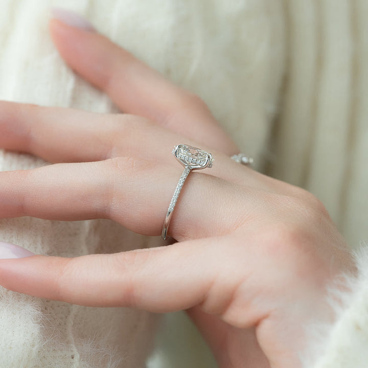 2.50CT Oval Lab Grown F/VS2 Diamond Hidden Halo Engagement Ring