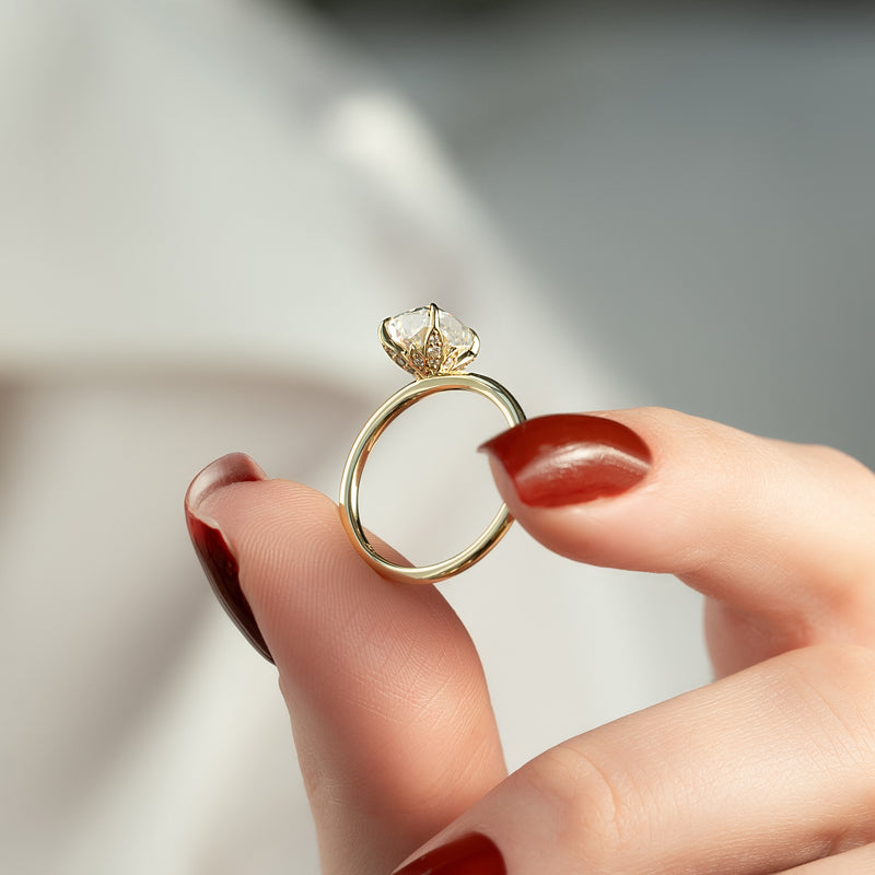 2.0CT Cushion Lab Grown F/VS2 Diamond Unique Tulip Engagement Ring