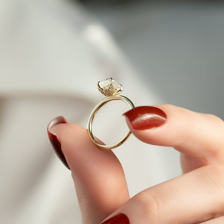 2.0CT Cushion Lab Grown F/VS2 Diamond Unique Tulip Engagement Ring
