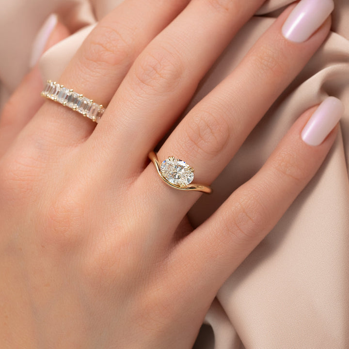 2.50CT East West Oval Lab Grown E/VS2 Diamond Wave Engagement Ring