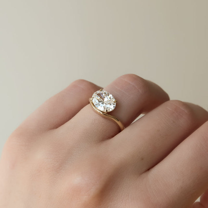 2.50CT East West Oval Lab Grown E/VS2 Diamond Wave Engagement Ring