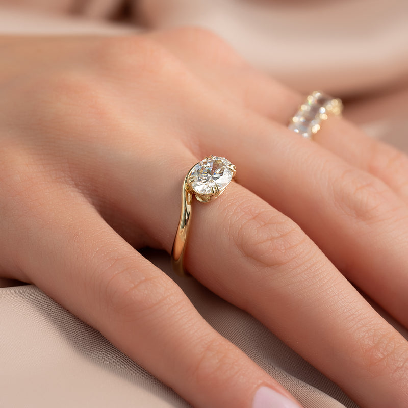 2.50CT East West Oval Lab Grown E/VS2 Diamond Wave Engagement Ring
