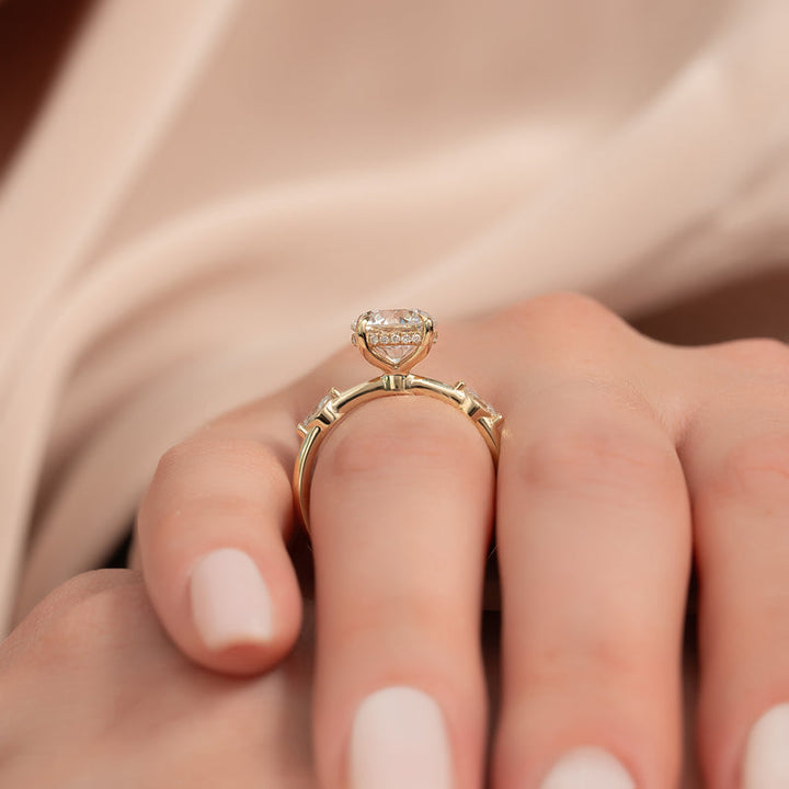 2.0CT Round Lab Grown F/VVS1 Diamond Solitaire Engagement Ring