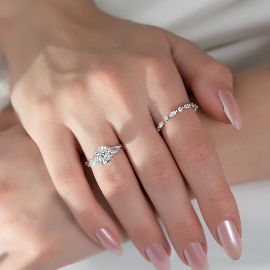 2.0CT Cushion Lab Grown E/VVS2 Twig Diamond Three Stone Engagement Ring