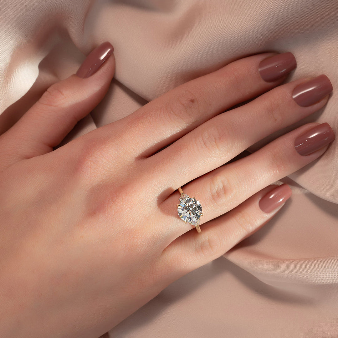 3.50CT Round Lab Grown F/VS2 Three Stone Diamond Engagement Ring
