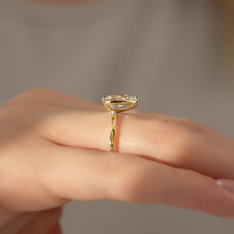 2.50CT Pear Lab Grown F/VVS1 Twig Diamond Engagement Ring for Women