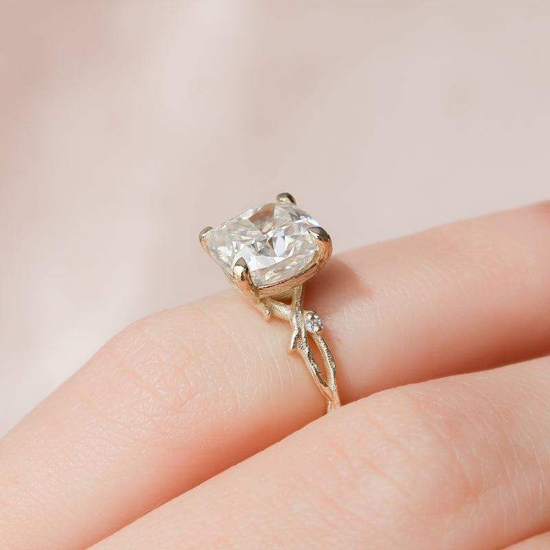 4.0CT Cushion Lab Grown F/VS2 Nature Inspired Diamond Engagement Ring