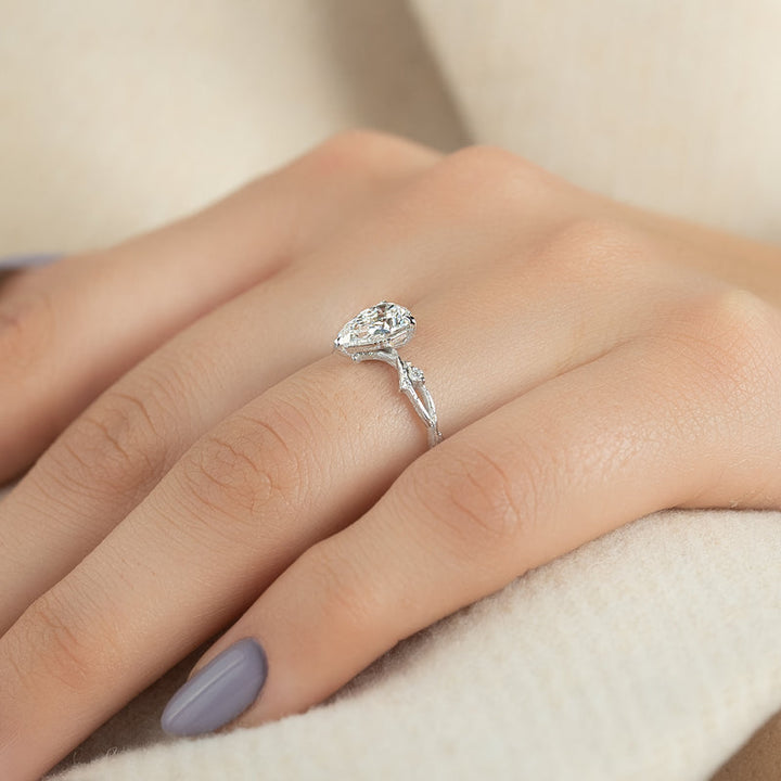 3.50CT Pear Lab Grown E/VS2 Diamond Nature Inspired Engagement Ring