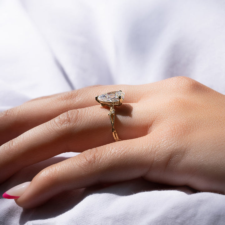 3.50CT Pear Lab Grown E/VS2 Nature Inspired Diamond Twig Engagement Ring