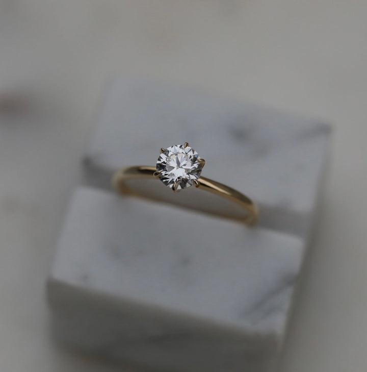 0-75-ct-round-solitaire-cvd-e-vs2-diamond-engagement-ring