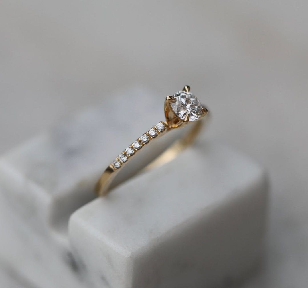 0-50-ct-round-solitaire-cvd-f-vvs1-diamond-engagement-ring