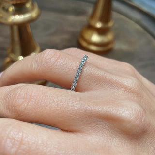 round-full-eternity-cvd-ef-vvs-diamond-wedding-band