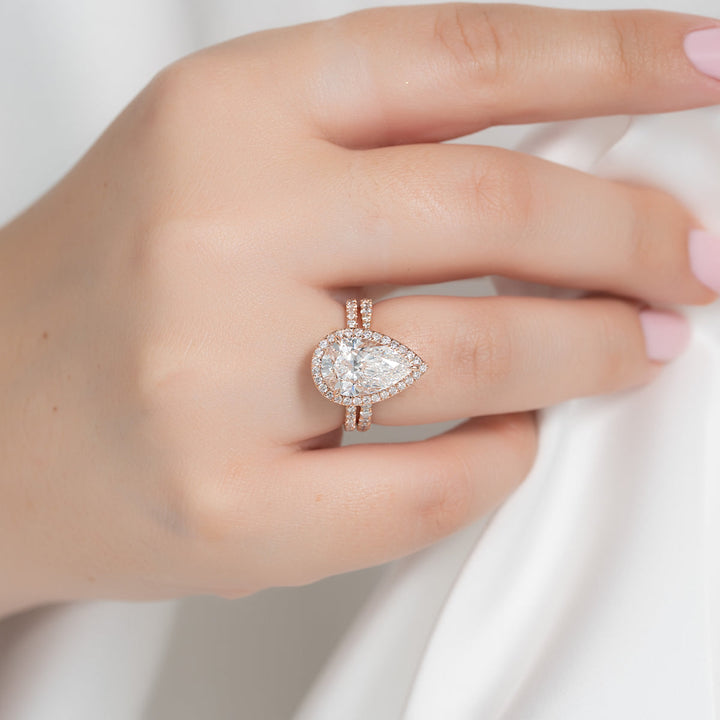 4.0CT Pear Lab Grown E/VVS2 Diamond Halo Engagement Ring