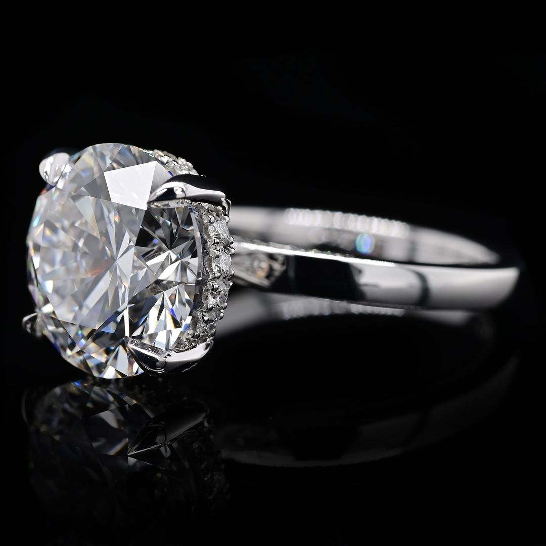 1.0ct-2.0ct Round Cut Hidden Halo Lab Grown Diamond Engagement Ring