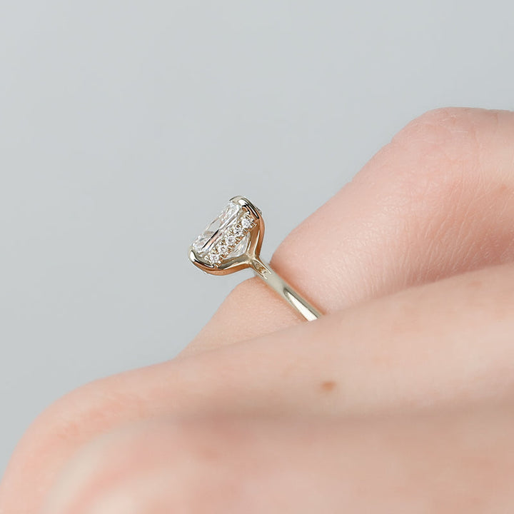 Conflict-free engagement ring, Certified engagement ring, Affordable luxury engagement ring, Budget engagement ring, Expensive engagement ring, High-quality engagement ring, Best engagement ring, Top-rated engagement ring, L