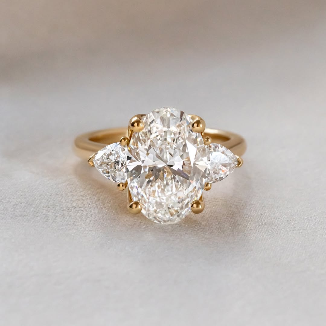 2.0-4.0 CT Oval  Lab Grown Diamond Three Stone Style Engagement Ring