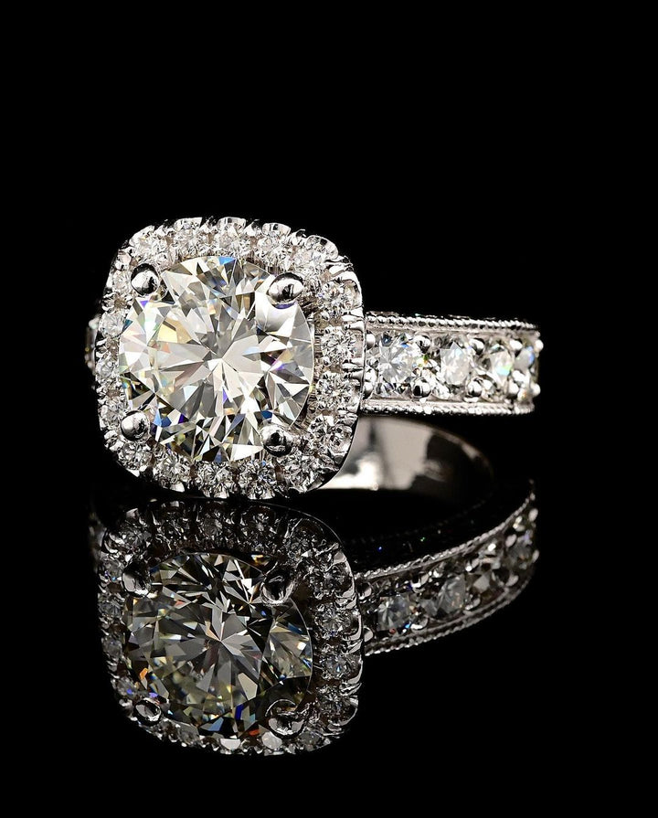 1.0ct-2.0ct Round Cut Halo Lab Grown Vintage Diamond Engagement Ring