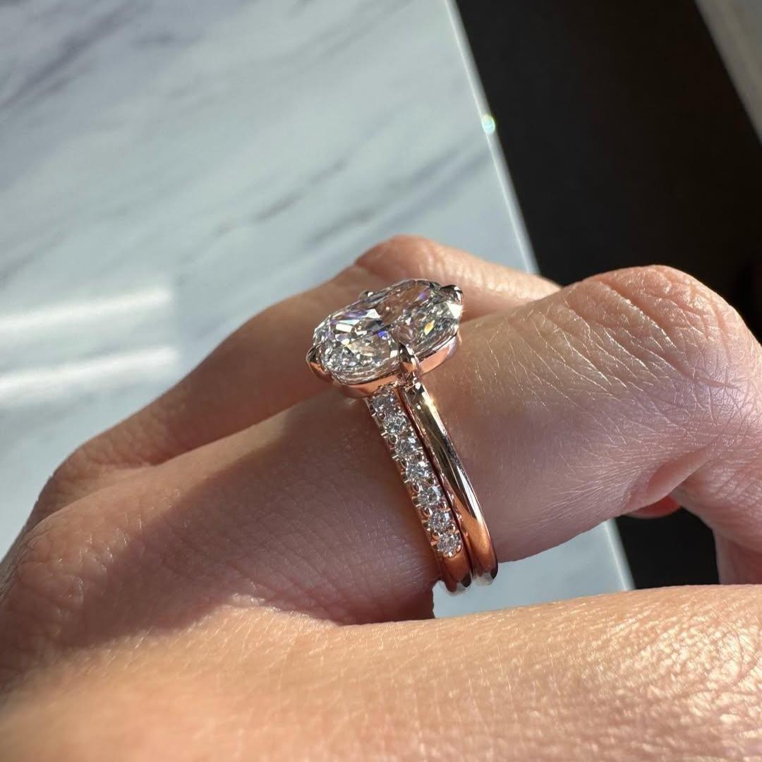VVS1 Lab Diamond
2.5 Carat Diamond
Cushion Engagement Ring
Colorless Lab Diamond
Sustainable Engagement Ring
2.50CT Cushion Ring
