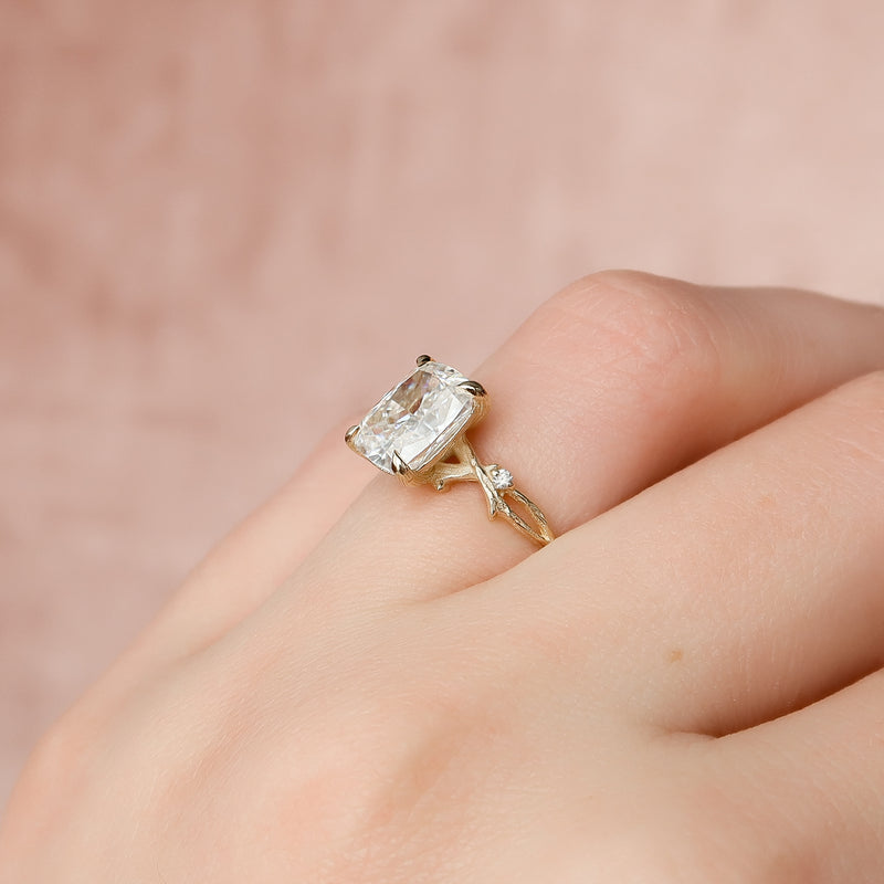 Cushion best engagement ring, Cushion top-rated engagement ring, Cushion online engagement ring, Cushion local engagement ring, Cushion handmade engagement ring, 