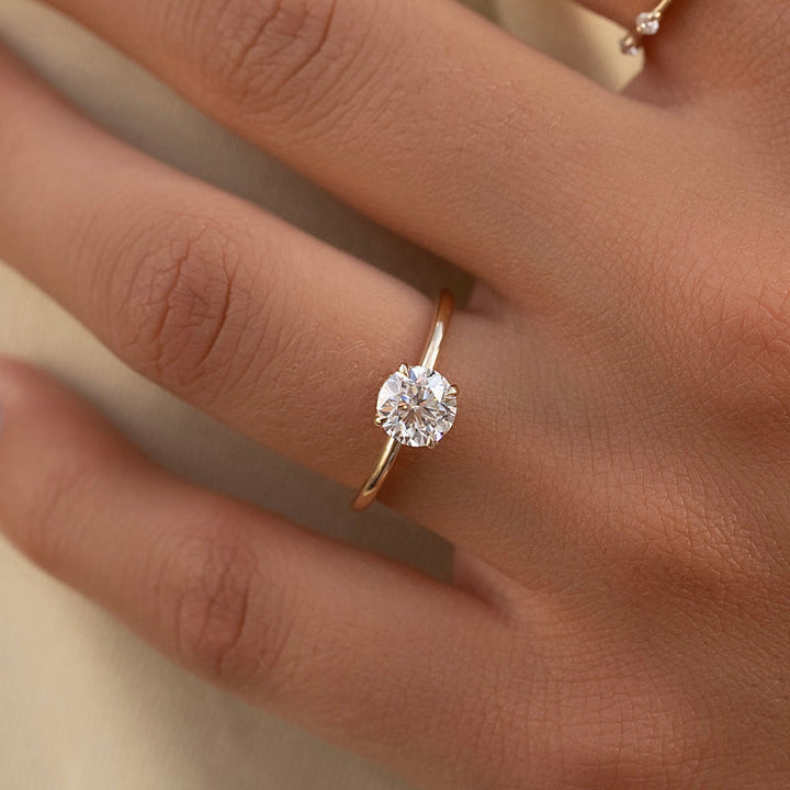 Chic engagement ring, Glamorous engagement ring, Sophisticated engagement ring, 