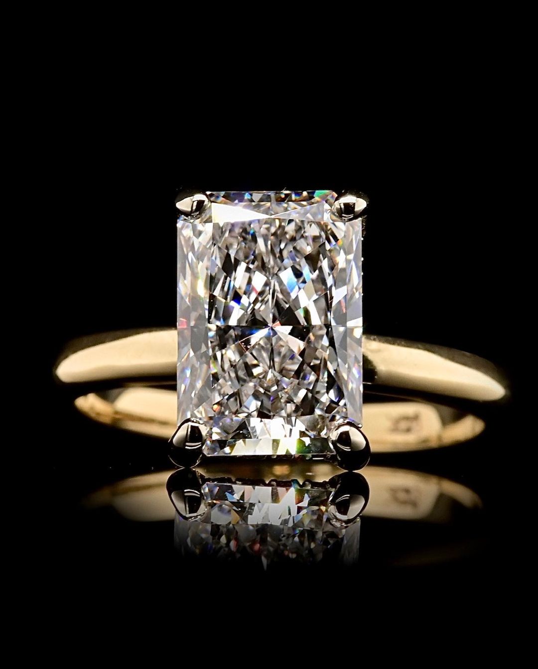 2.0ct-3.0ct Radiant Cut Lab Grown Hidden Halo Diamond Engagement Ring