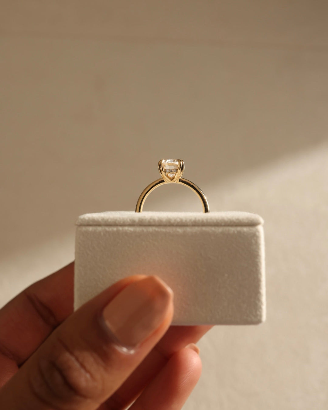 1.50ct-2.50ct Oval Cut Lab Grown Hidden Halo Diamond Engagement Ring