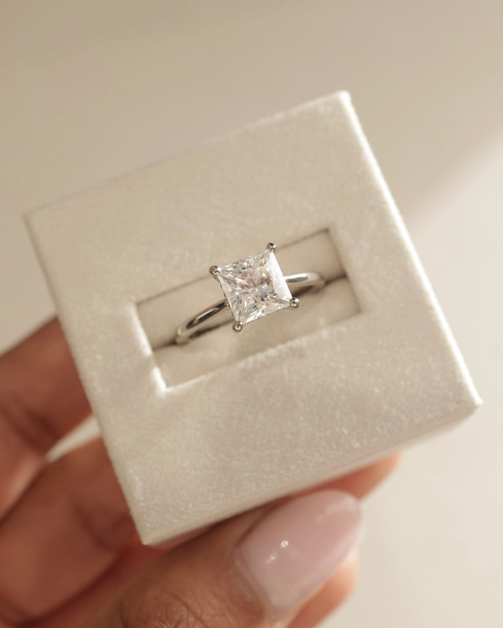 1.50ct-2.50ct Princess Cut Lab Grown Hidden Halo Diamond Engagement Ring