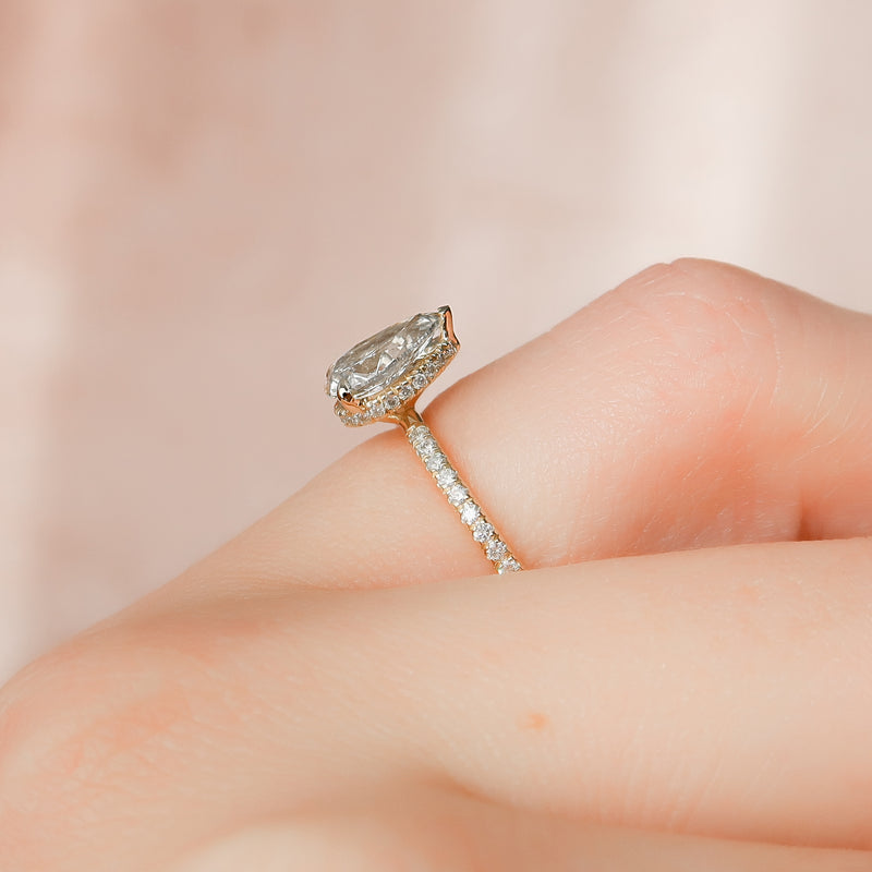 Halo engagement ring, Solitaire engagement ring, Split shank engagement ring, Pave engagement ring, 