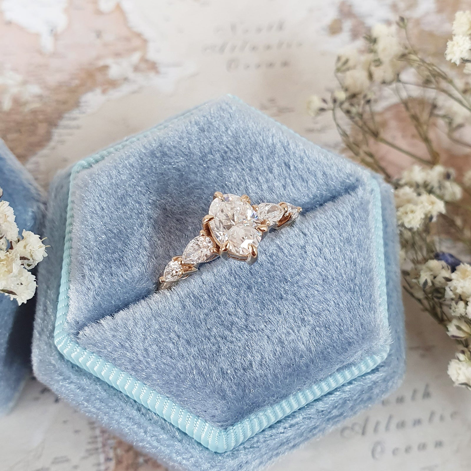 oval-cut-five-stone-g-vs2-lab-grown-diamond-engagement-ring