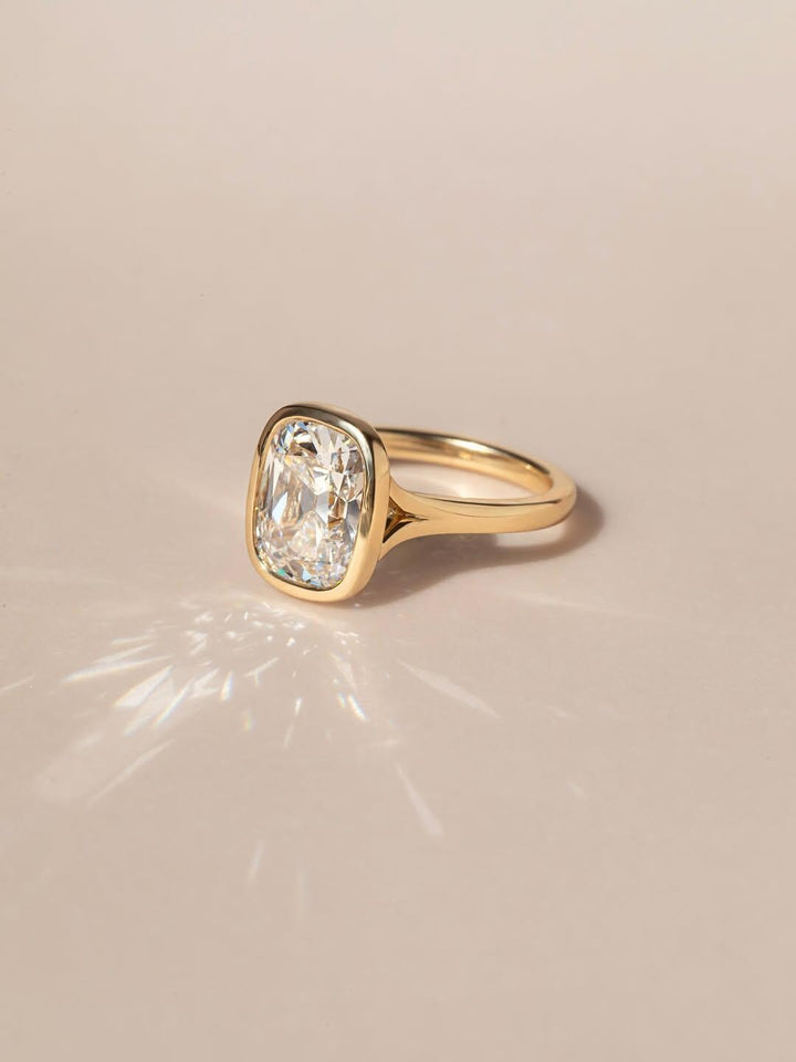 .00 Carat Cushion
Old Mine Cushion Ring
E Color Lab Diamond
Sustainable Engagement Ring
Low Profile Ring
VS1 Lab Diamond
