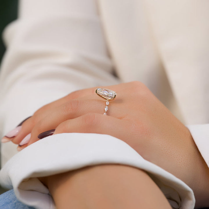  Modern engagement ring, Classic engagement ring, Halo engagement ring, Solitaire engagement ring,
