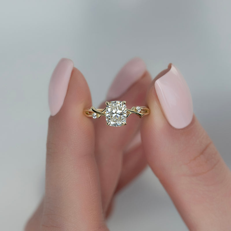 Modern engagement ring, Classic engagement ring, Halo engagement ring, Solitaire engagement ring, 
