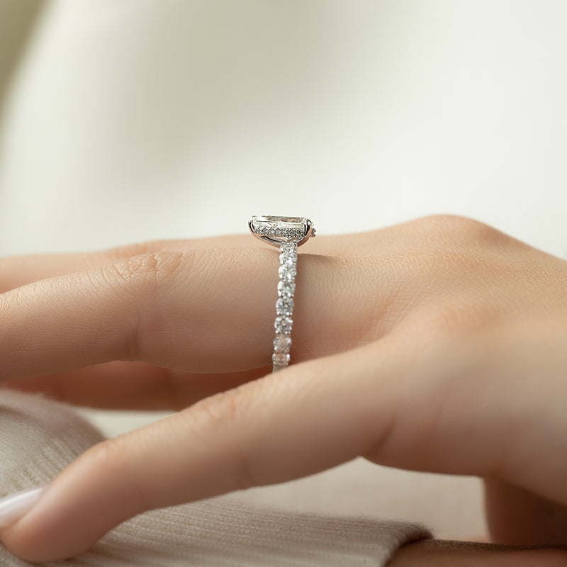 Pear channel set diamond ring, Pear swirl diamond ring, Pear unique diamond ring, Pear traditional diamond ring, 