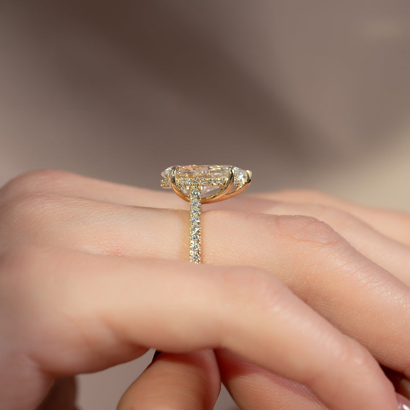 Pear solitaire diamond ring, Pear halo diamond ring, Pear pave diamond ring, Pear vintage diamond ring, 