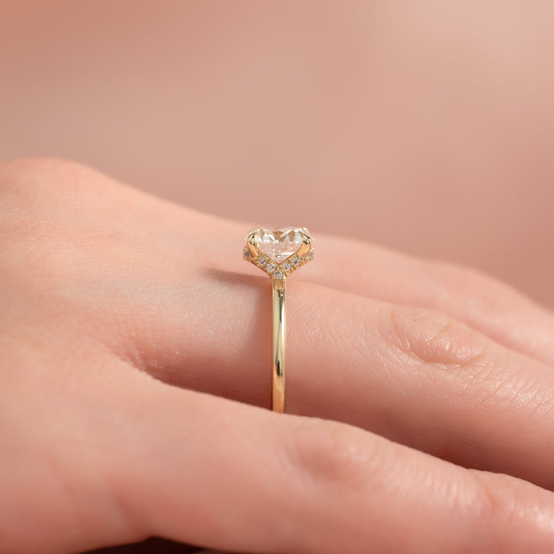 Round elegant engagement ring, Round whimsical engagement ring, Round glamorous engagement ring, Round sophisticated engagement ring, Round trendy engagement ring,