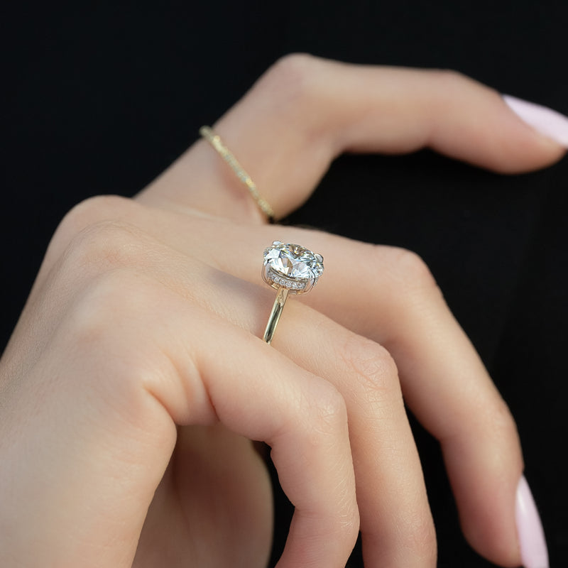 Round antique diamond engagement ring, Round modern diamond engagement ring, 