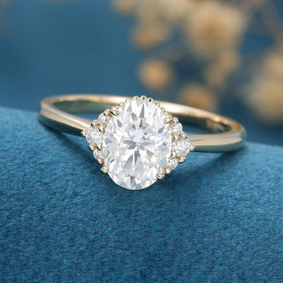 oval-shaped-moissanite-cluster-engagement-ring-24