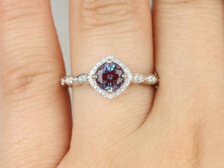 elegant round blue halo engagement ring
luxury blue ring aesthetic
round engagement Ring 
Round Diamond Ring 