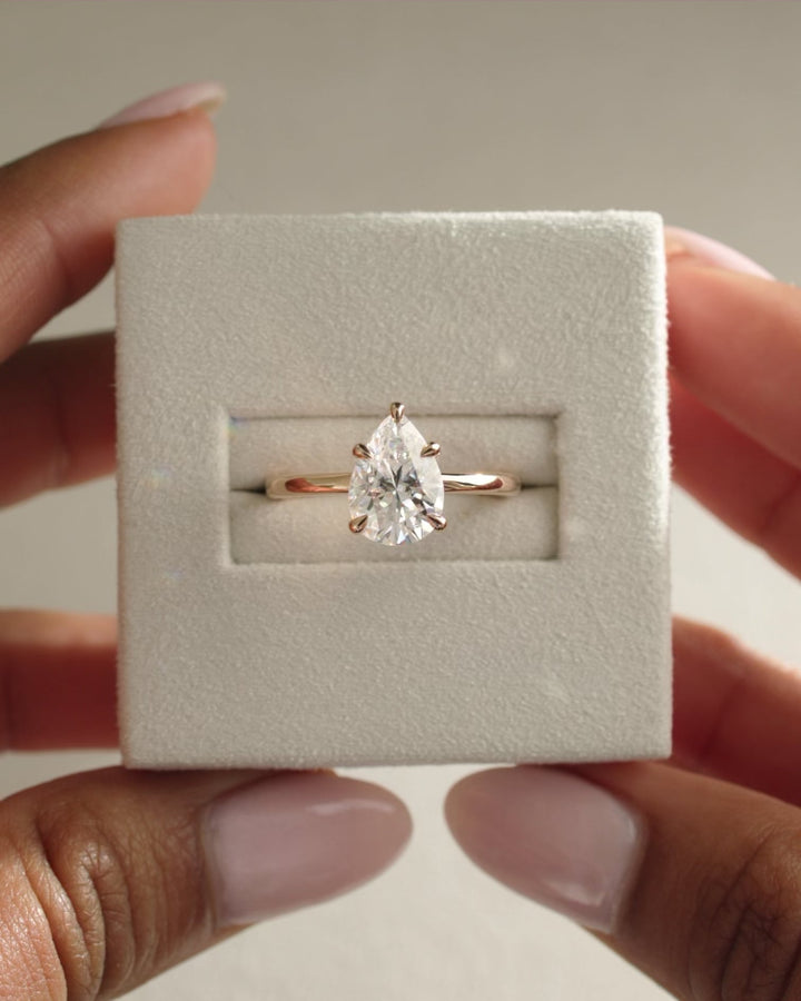 1.50ct-2.50ct Pear Cut Lab Grown Hidden Halo Diamond Engagement Ring