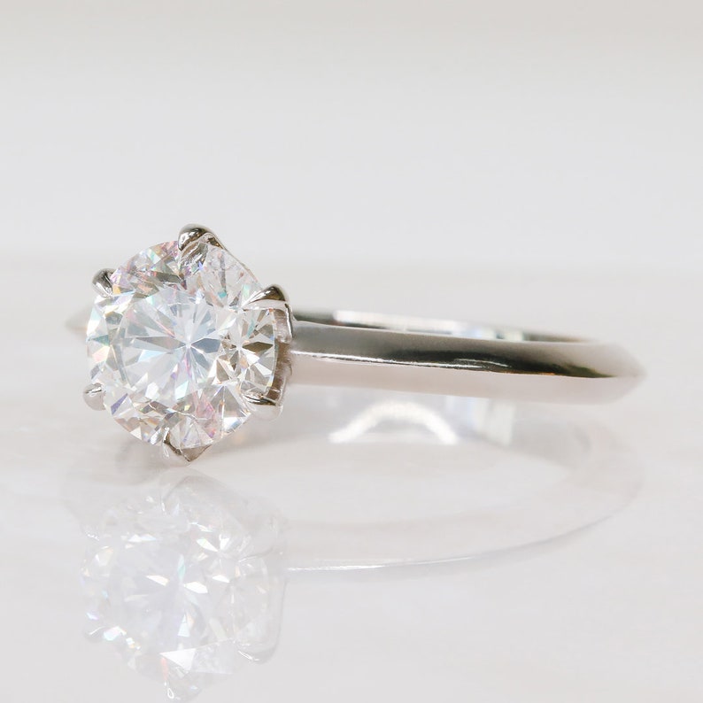 round-solitaire-f-vs2-diamond-engagement-ring