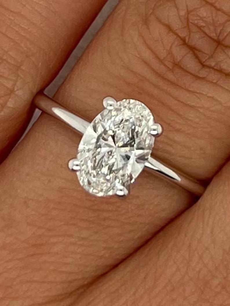 oval-solitaire-cvd-e-vs2-diamond-engagement-ring-2