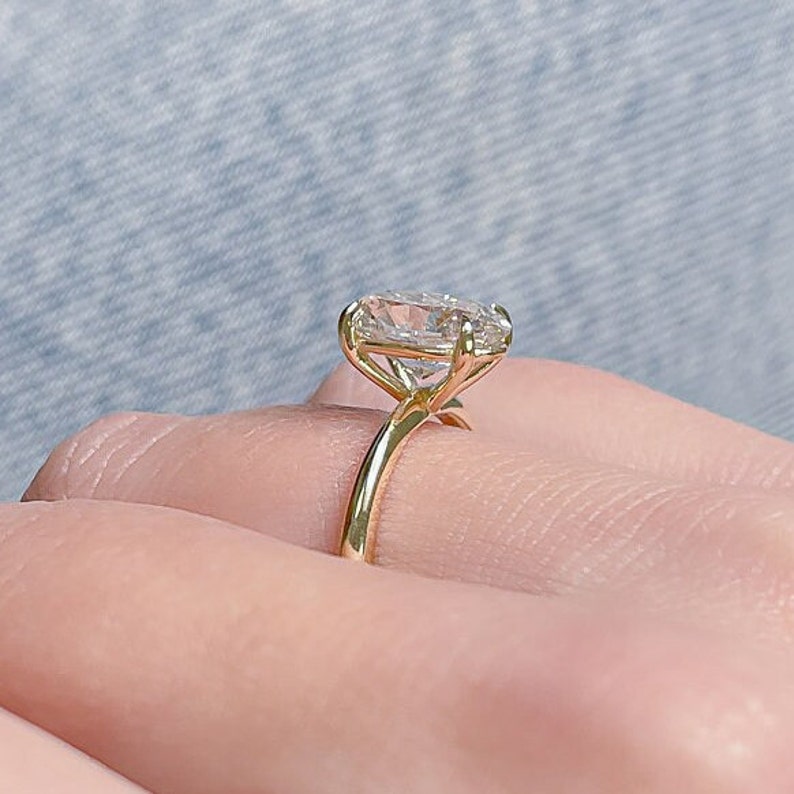 2-28-ct-oval-solitaire-cvd-f-vs1-diamond-engagement-ring