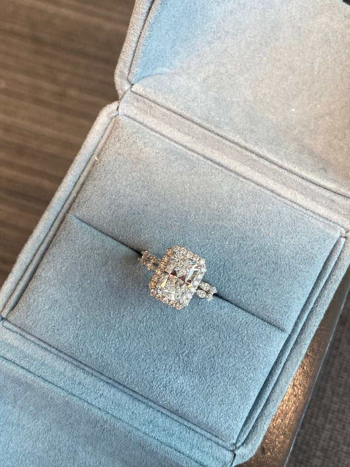 2.50ct-3.50ct Radiant Cut Lab Grown Diamond Halo Engagement Ring
