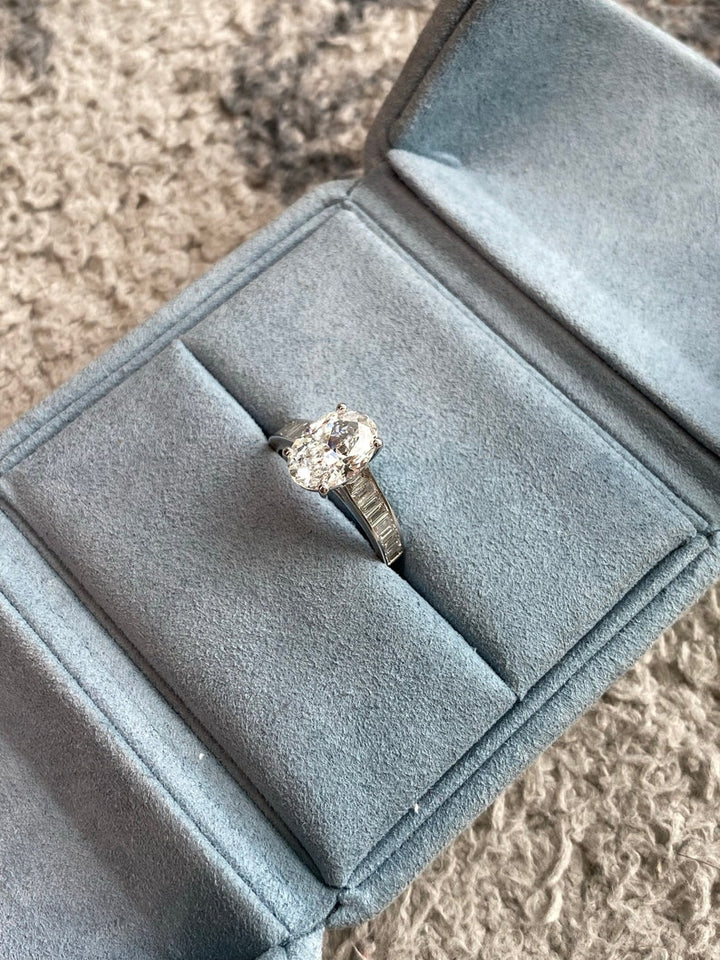 1.50ct-2.50ct Oval Cut Lab Grown Diamond Channel Setting Pave Engagement Ring