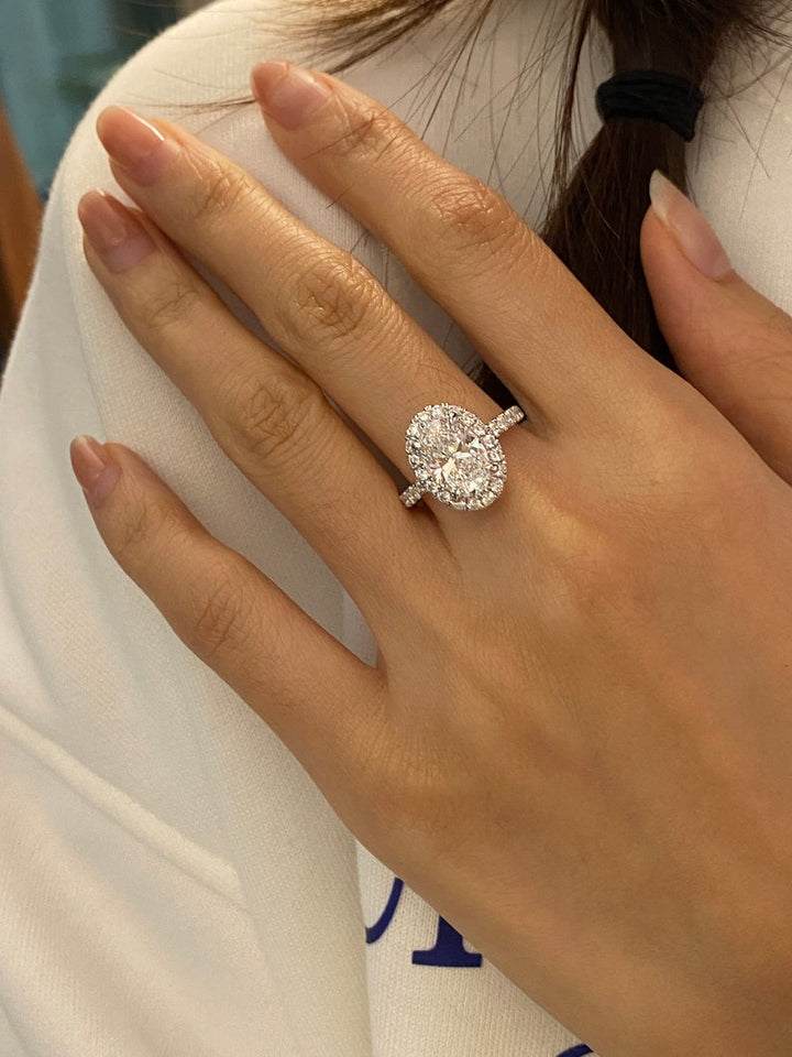 2.50ct-3.50ct Oval Cut Lab Grown Diamond Halo Engagement Ring