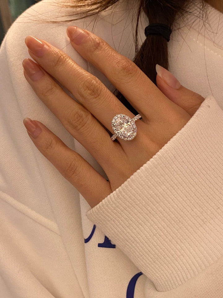 2.50ct-3.50ct Oval Cut Lab Grown Diamond Halo Engagement Ring