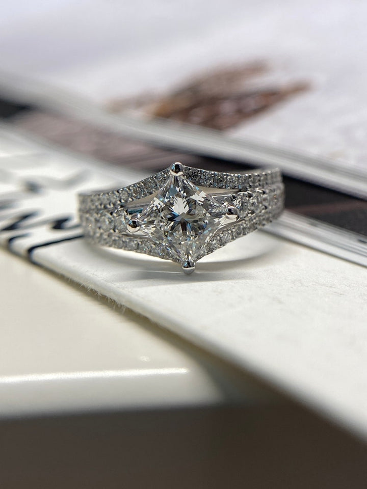 1.0ct-2.0ct Princess Cut Lab Grown Split Shank Diamond Engagement Ring