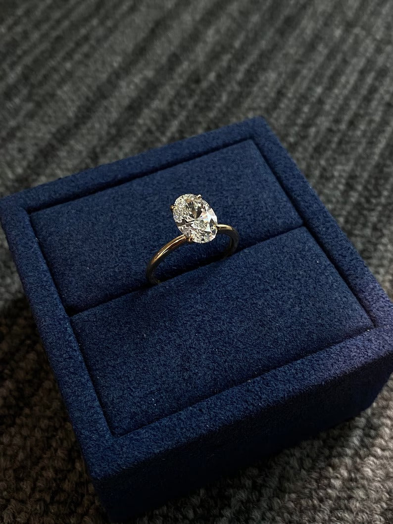 1.0ct-2.0ct Oval Cut Lab Grown Solitaire Diamond Engagement Ring