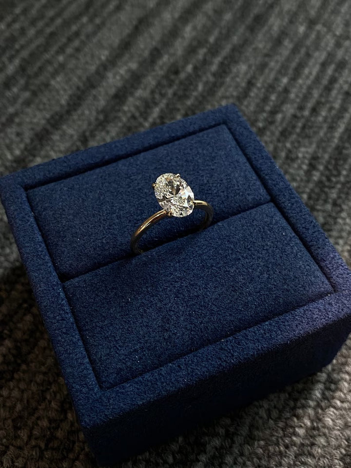 1.0ct-2.0ct Oval Cut Lab Grown Solitaire Diamond Engagement Ring